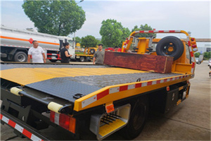 鱼台附近拖车电话号码服务